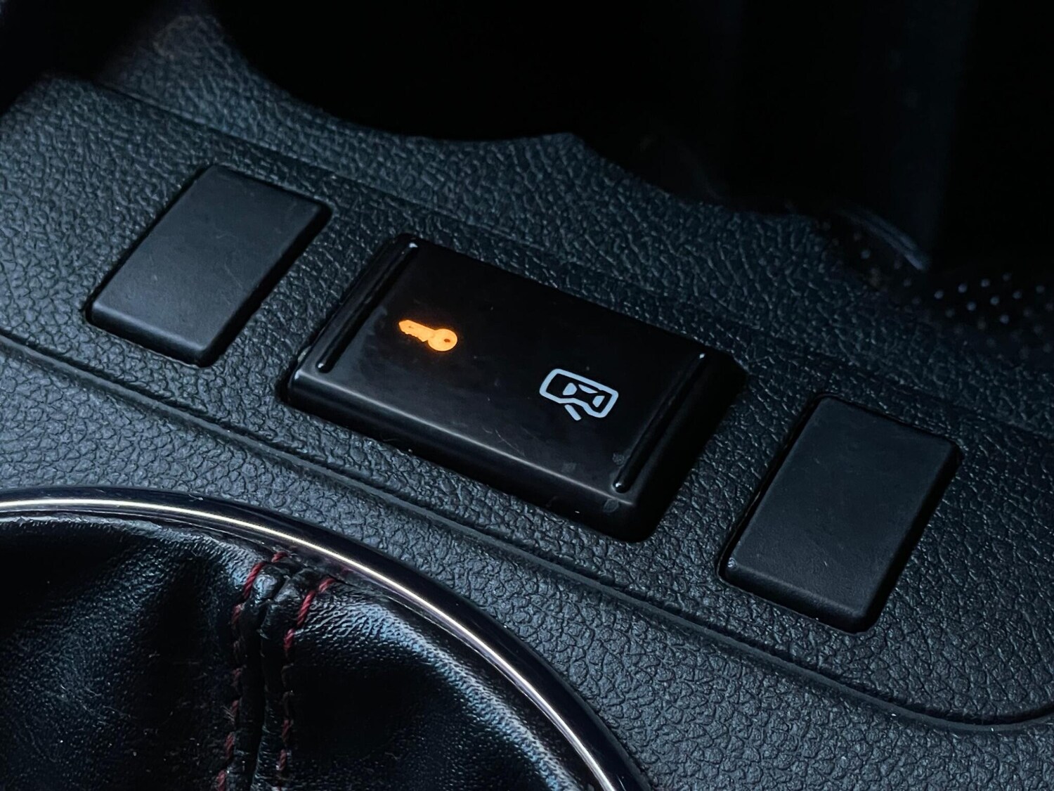 Used Skoda Fabia 2011 for sale - 76388460: Photo 38