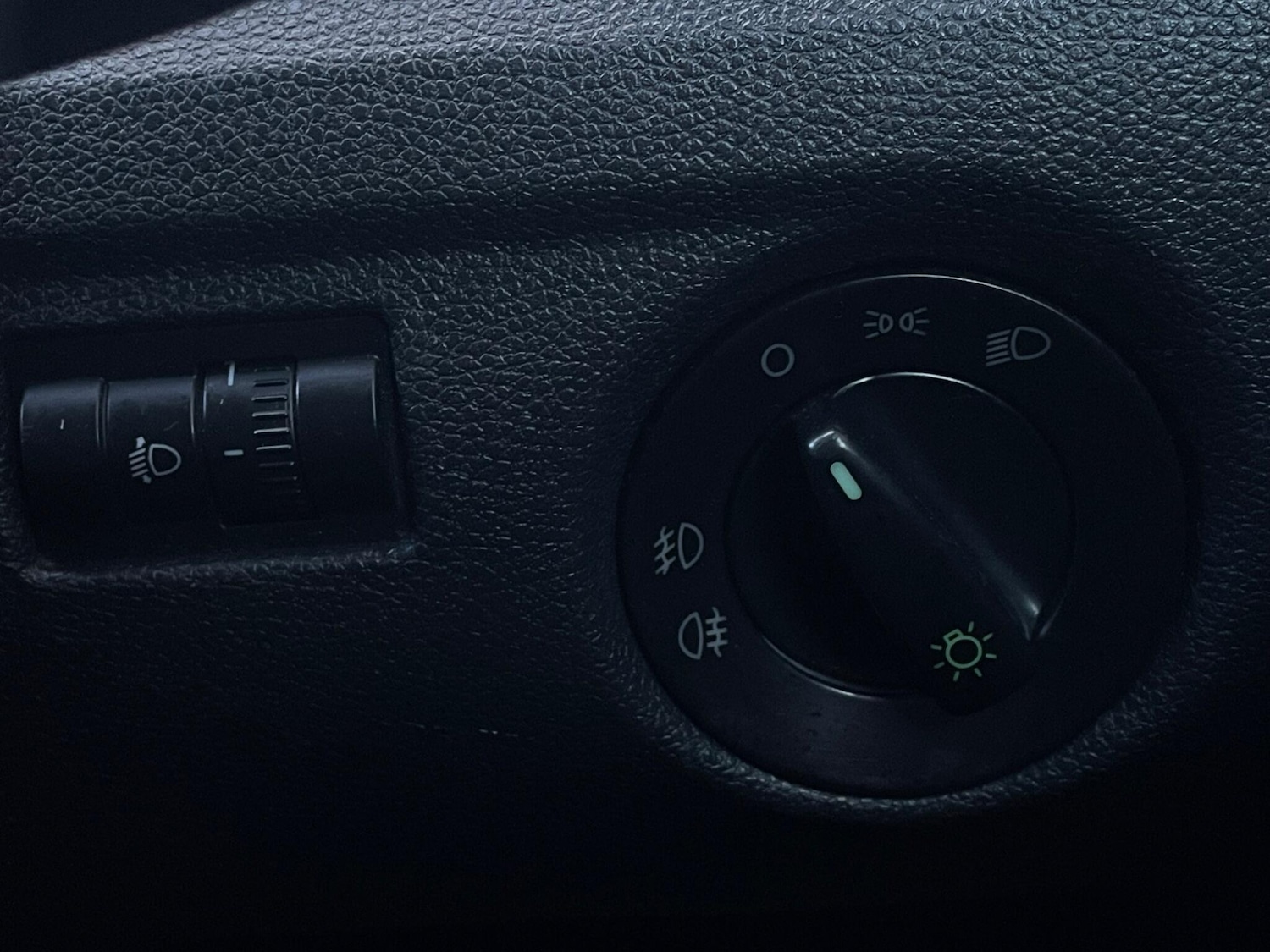 Used Skoda Fabia 2011 for sale - 76388460: Photo 41