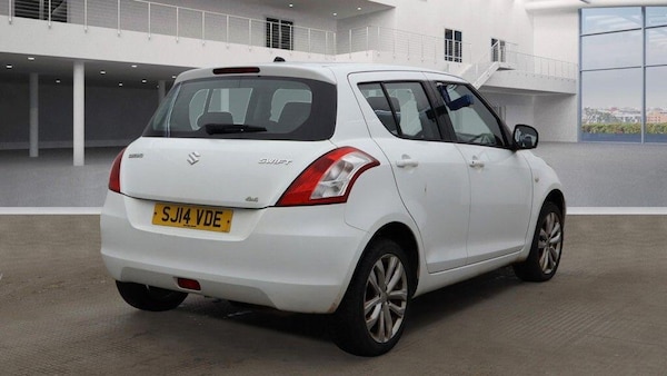 Used Suzuki Swift 2014 for sale - 76295502: Photo 4