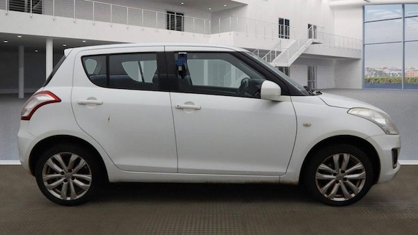 Used Suzuki Swift 2014 for sale - 76295502: Photo 5