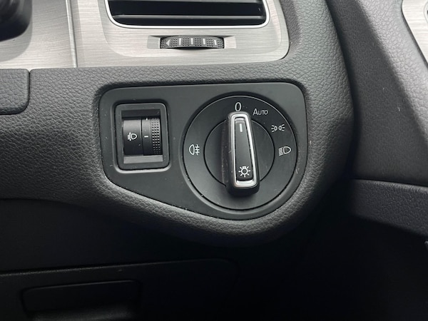 Used Volkswagen Golf 2016 for sale - 73126459: Photo 37