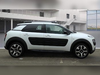 Used Citroen C4 Cactus 2015 for sale - 77559518: Photo