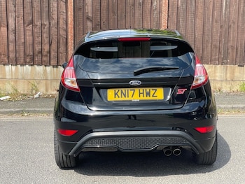 Used Ford Fiesta 2017 for sale - 76991163: Photo