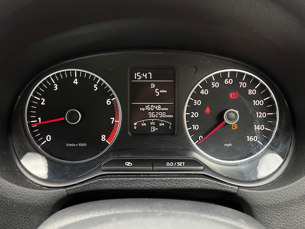 Used Volkswagen Polo 2011 for sale - 75002670: Photo 32