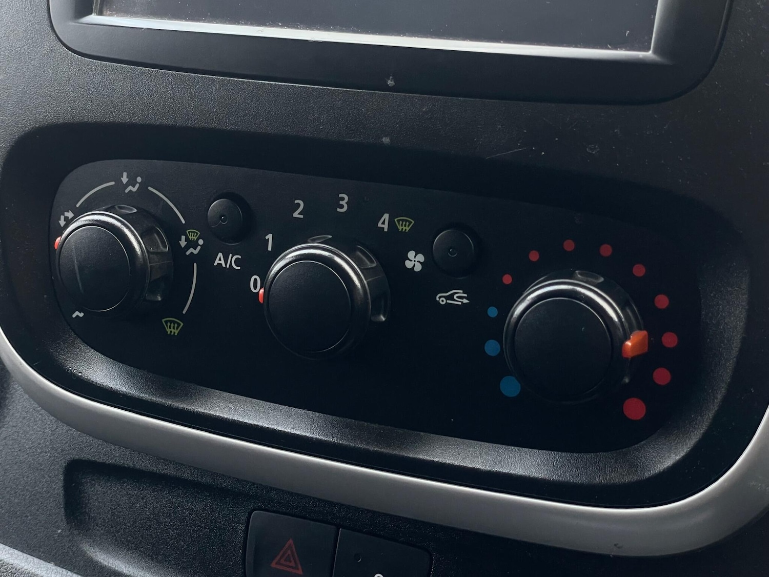 Used Renault Trafic 2015 for sale - 76456611: Photo 41