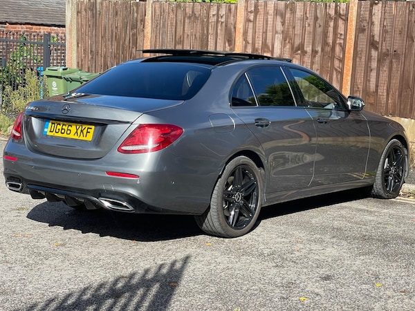 Used Mercedes-Benz E-Class for sale - 76020777: Photo 11