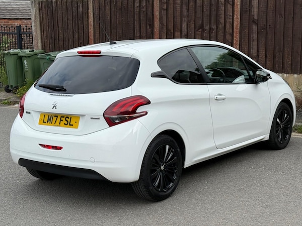 Used Peugeot 208 2017 for sale - 75269146: Photo 11