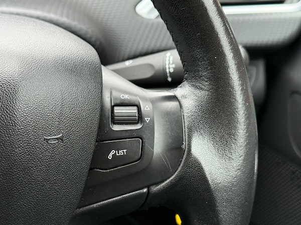 Used Peugeot 208 2017 for sale - 75269146: Photo 19