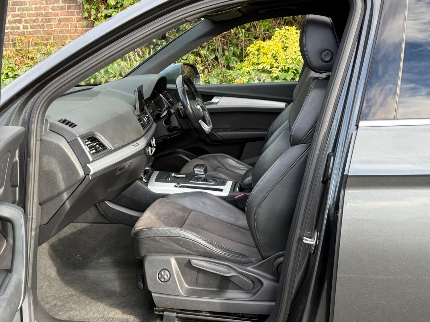 Used Audi Q5 2017 for sale - 77039908: Photo 33