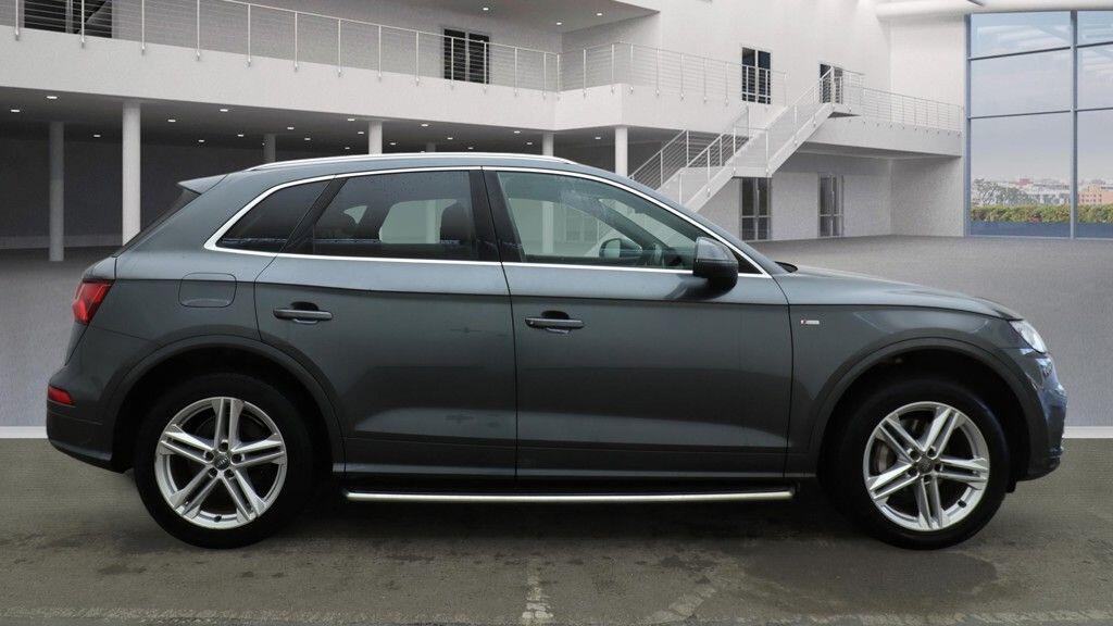 Used Audi Q5 2017 for sale - 77039908: Photo 4