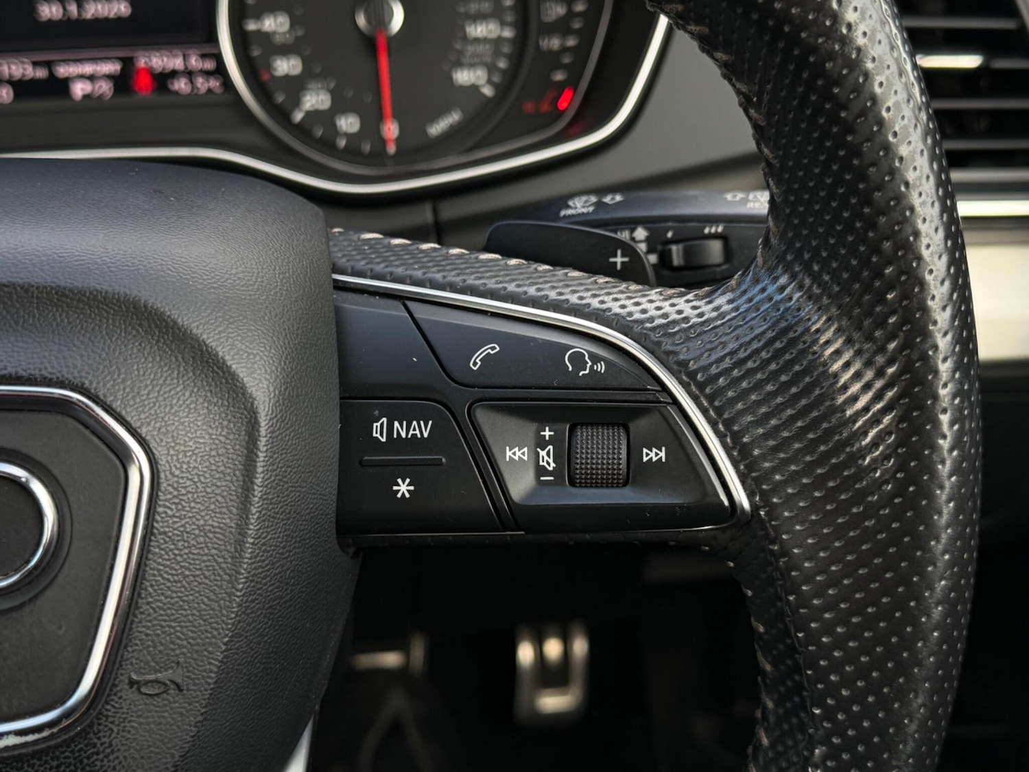 Used Audi Q5 2017 for sale - 77039908: Photo 42