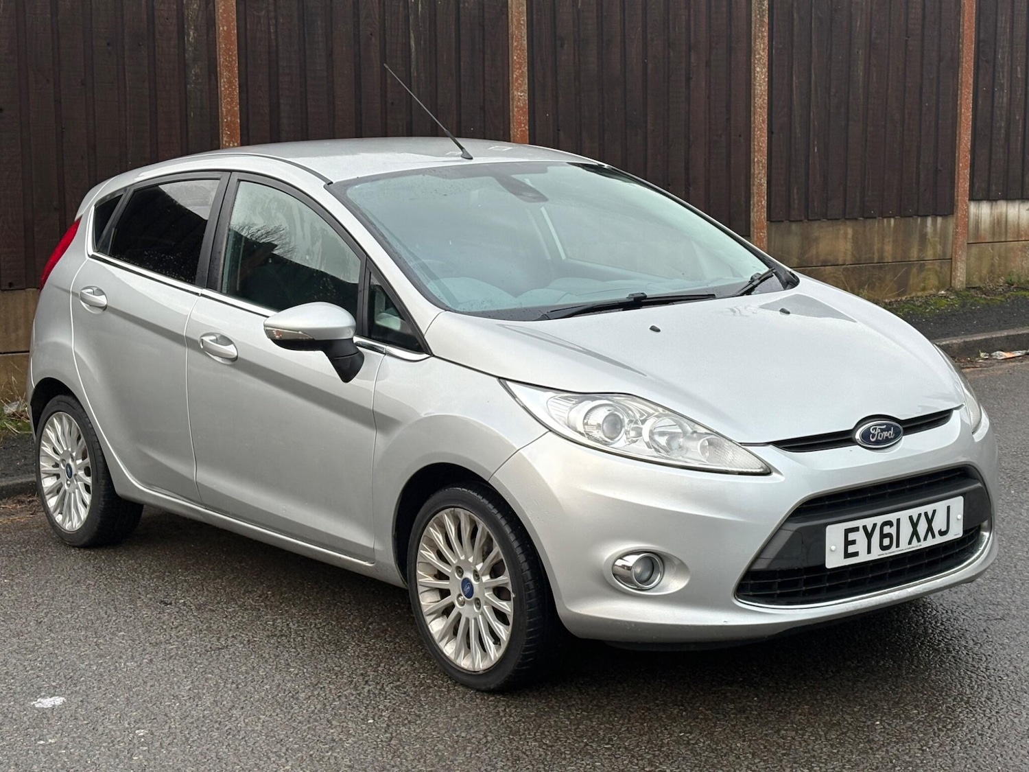 Used Ford Fiesta 2011 for sale - 77175187: Photo 10