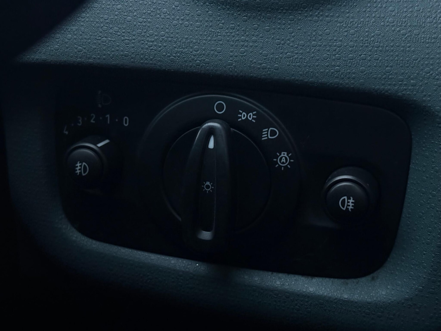 Used Ford Fiesta 2011 for sale - 77175187: Photo 24