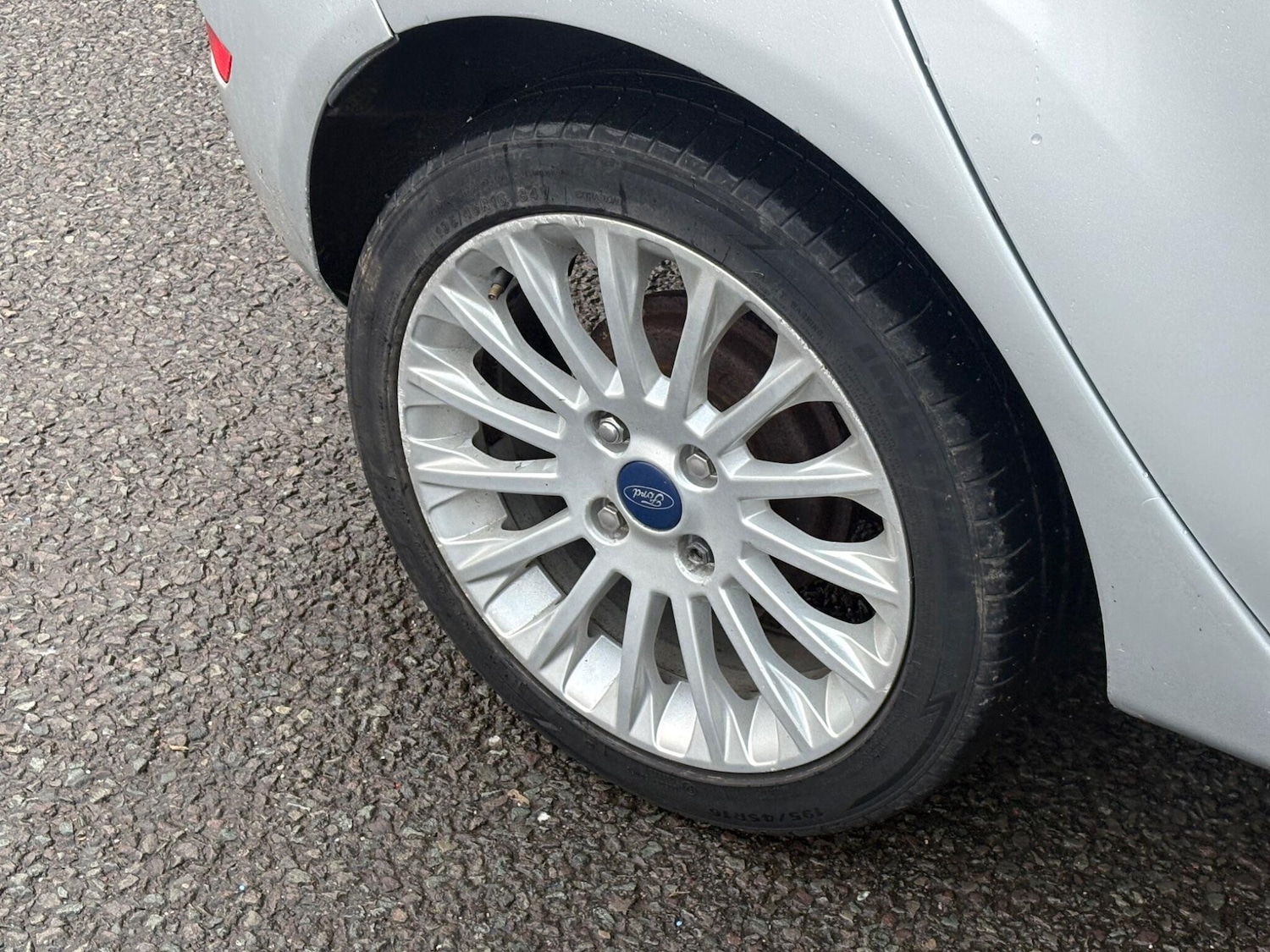 Used Ford Fiesta 2011 for sale - 77175187: Photo 29