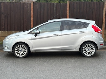Used Ford Fiesta 2011 for sale - 77175187: Photo
