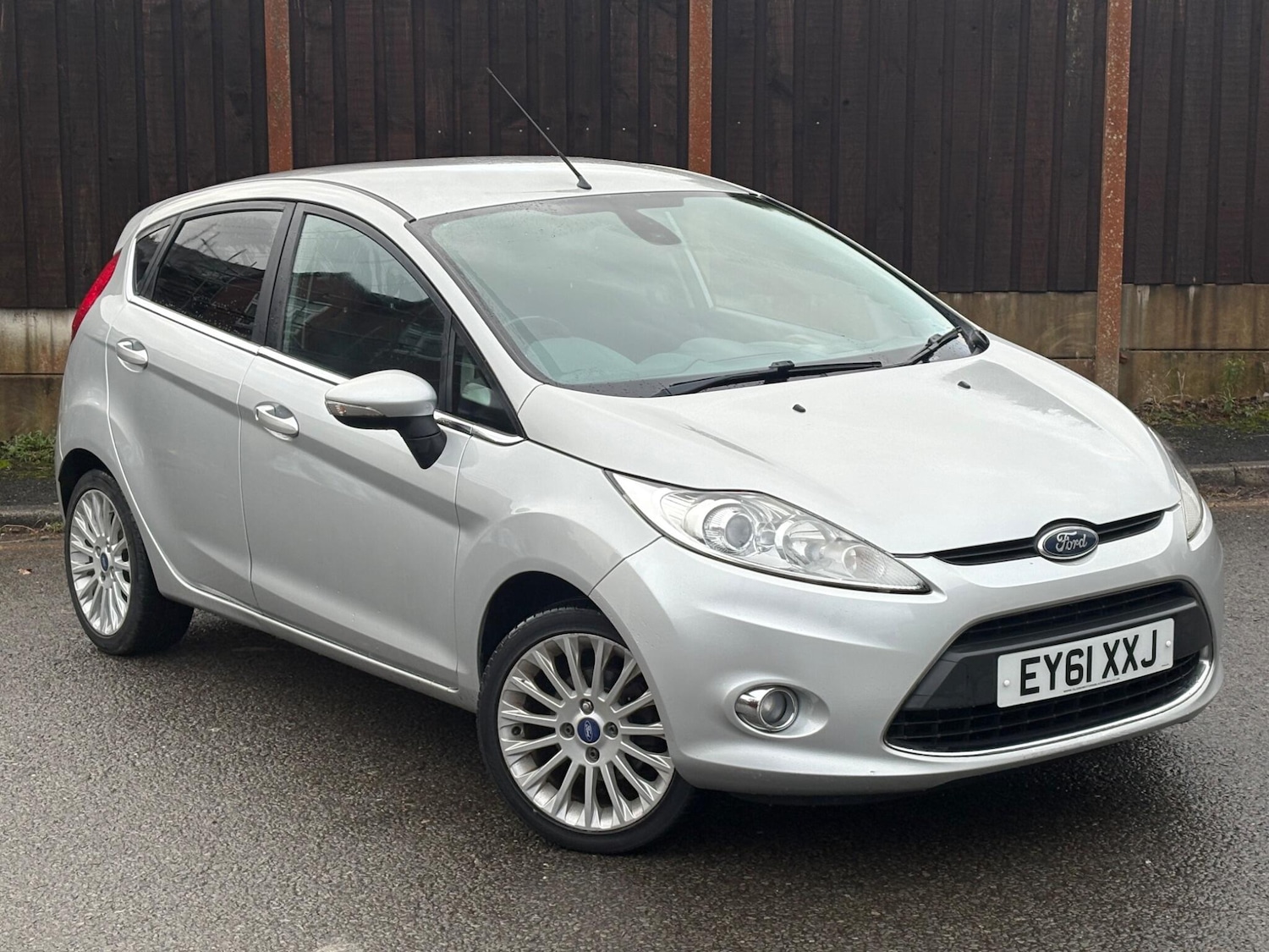 Used Ford Fiesta 2011 for sale - 77175187: Photo 6