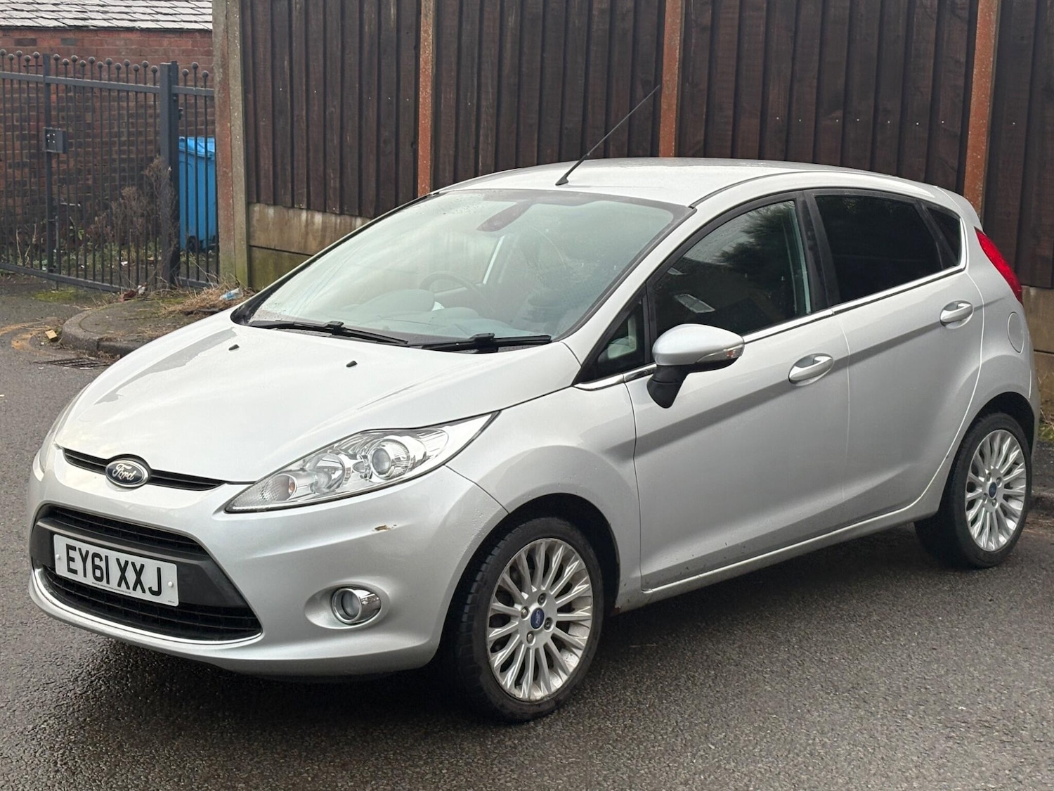 Used Ford Fiesta 2011 for sale - 77175187: Photo 8