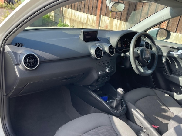 Used Audi A1 2011 for sale - 75589582: Photo 14