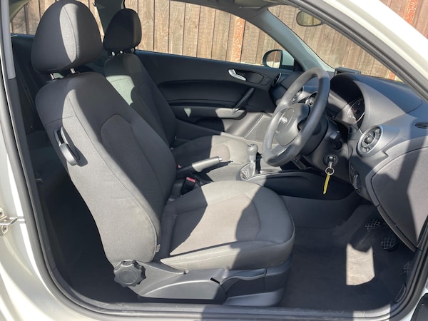 Used Audi A1 2011 for sale - 75589582: Photo 17
