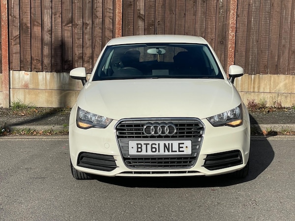 Used Audi A1 2011 for sale - 75589582: Photo 2