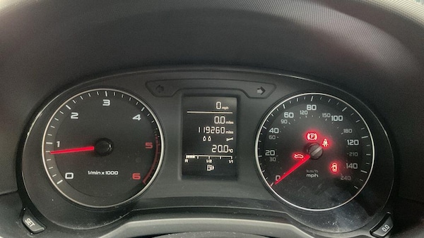 Used Audi A1 2011 for sale - 75589582: Photo 4