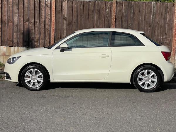 Used Audi A1 2011 for sale - 75589582: Photo 5