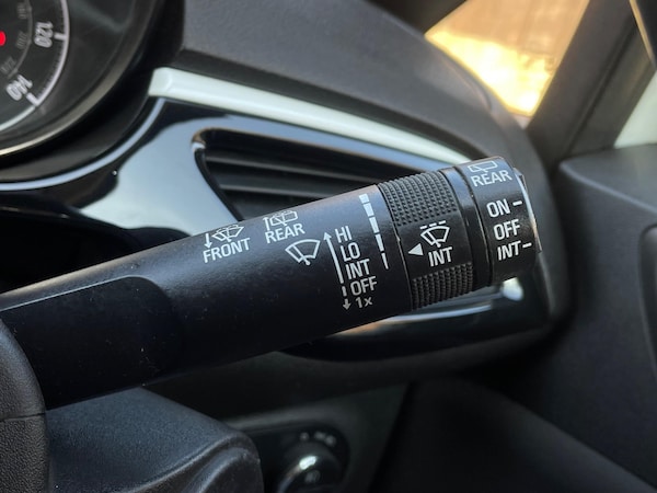Used Vauxhall Corsa 2015 for sale - 73944237: Photo 33