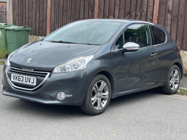 Used Peugeot 208 2013 for sale - 75539898: Photo 10