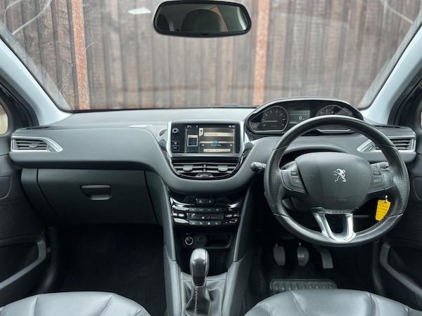 Used Peugeot 208 2013 for sale - 75539898: Photo 15