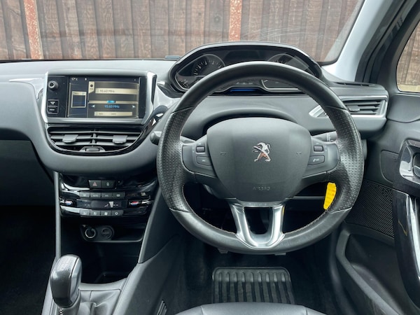 Used Peugeot 208 2013 for sale - 75539898: Photo 18