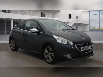 Used Peugeot 208 2013 for sale - 75539898: Photo