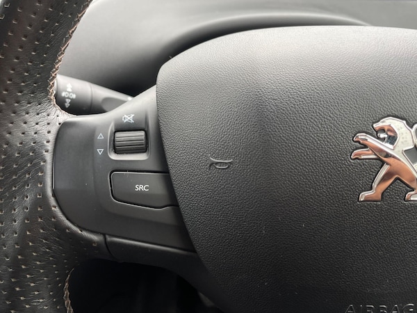 Used Peugeot 208 2013 for sale - 75539898: Photo 20