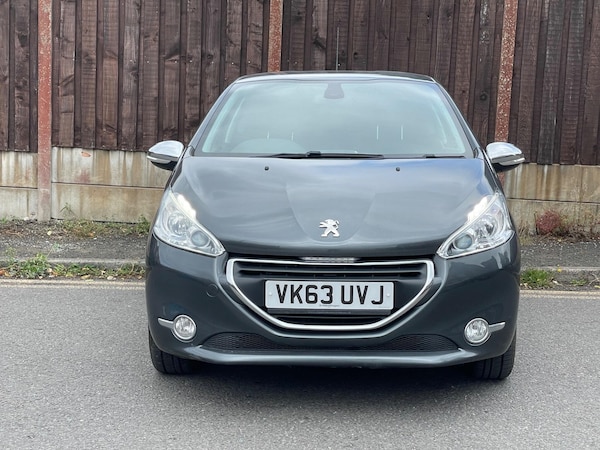 Used Peugeot 208 2013 for sale - 75539898: Photo 2