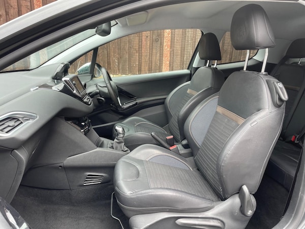 Used Peugeot 208 2013 for sale - 75539898: Photo 30