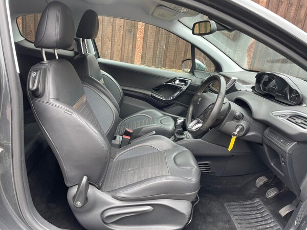 Used Peugeot 208 2013 for sale - 75539898: Photo 31