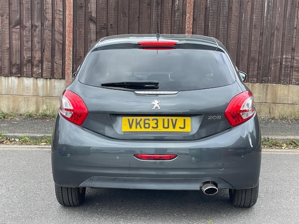 Used Peugeot 208 2013 for sale - 75539898: Photo 3