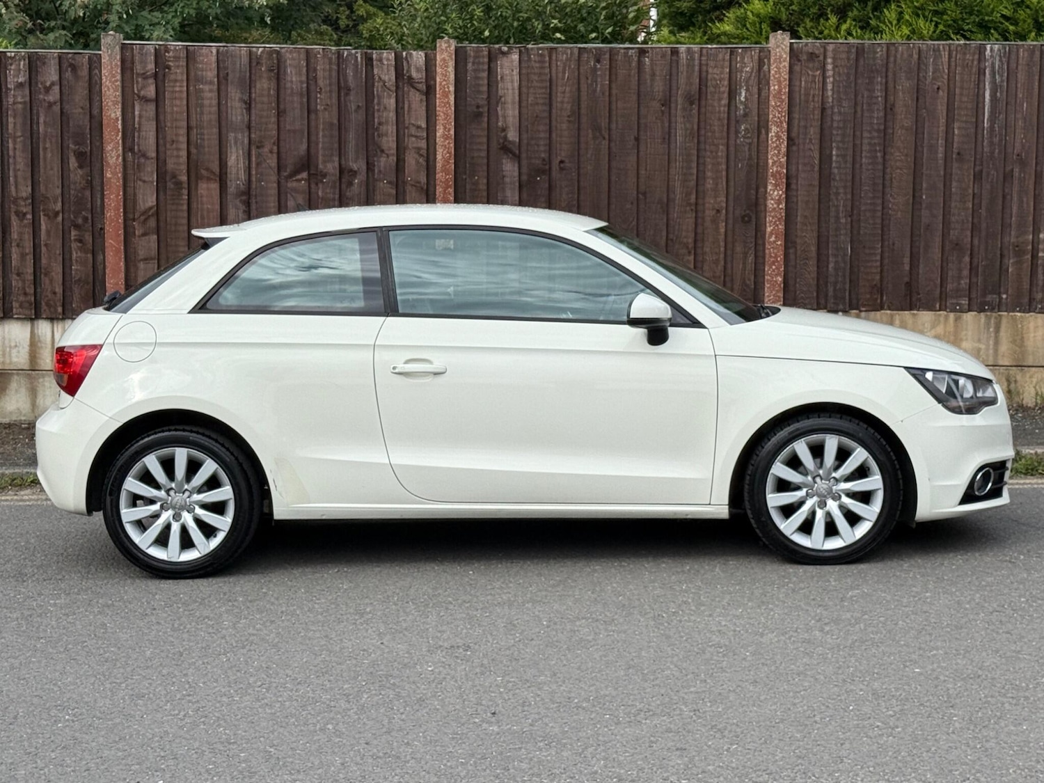 Used Audi A1 2011 for sale - 76361049: Photo 10