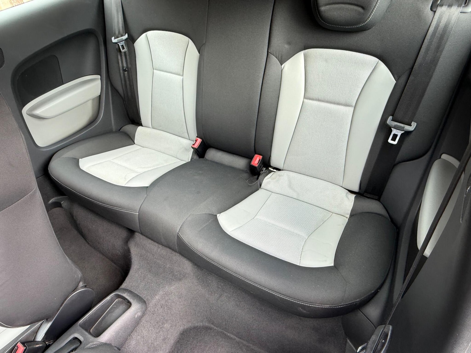 Used Audi A1 2011 for sale - 76361049: Photo 17