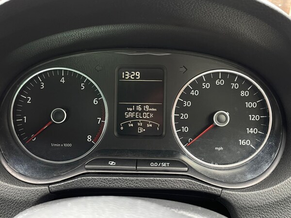 Used Volkswagen Polo 2013 for sale - 76085460: Photo 21