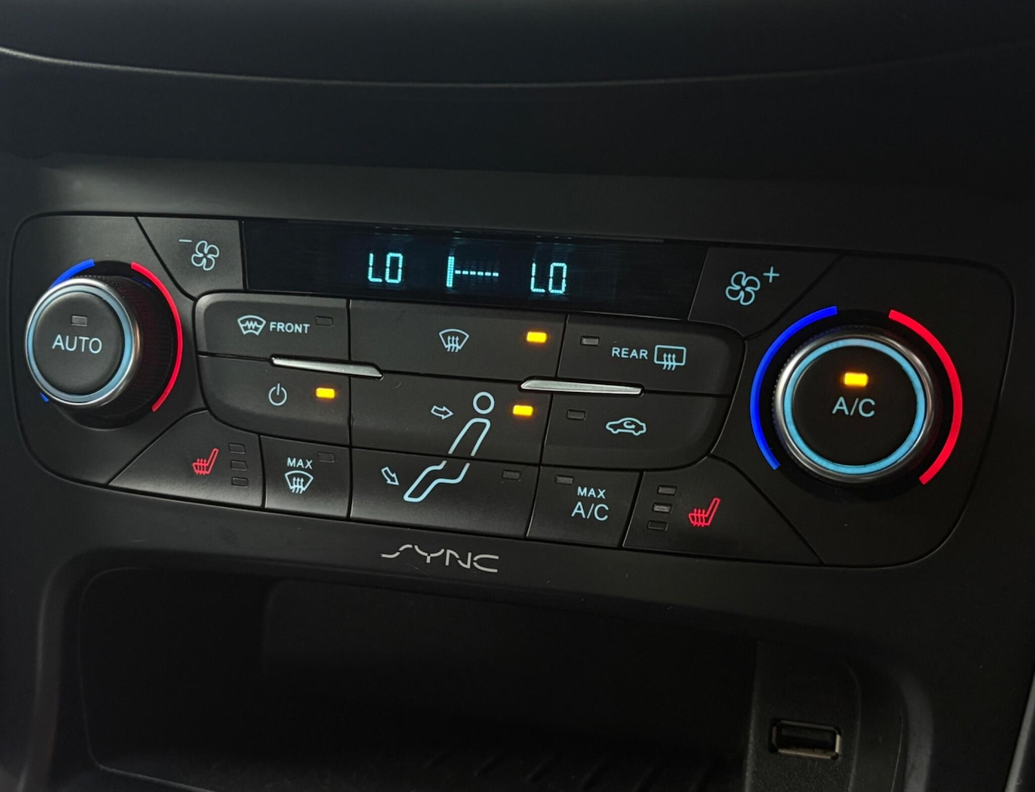 Used Ford Focus 2015 for sale - 76765433: Photo 46