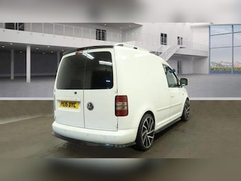 Used Volkswagen Caddy 2015 for sale - 77574112: Photo