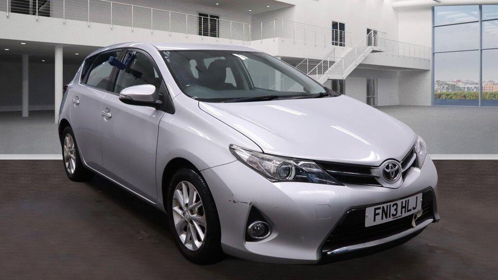 Used Toyota Auris 2013 for sale - 77411528: Photo 1