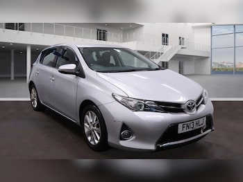 Used Toyota Auris 2013 for sale - 77411528: Photo