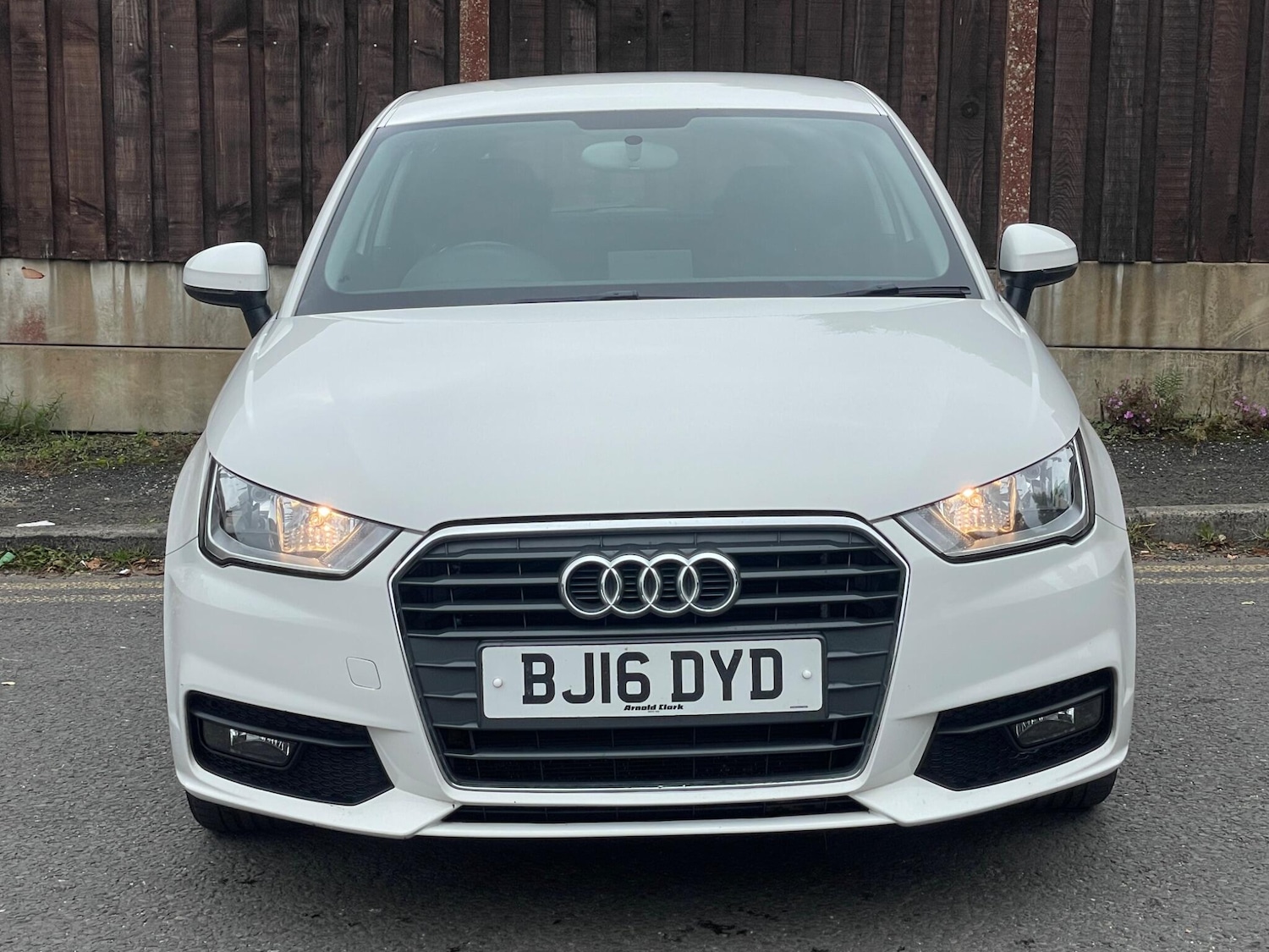 Used Audi A1 2016 for sale - 76259885: Photo 2
