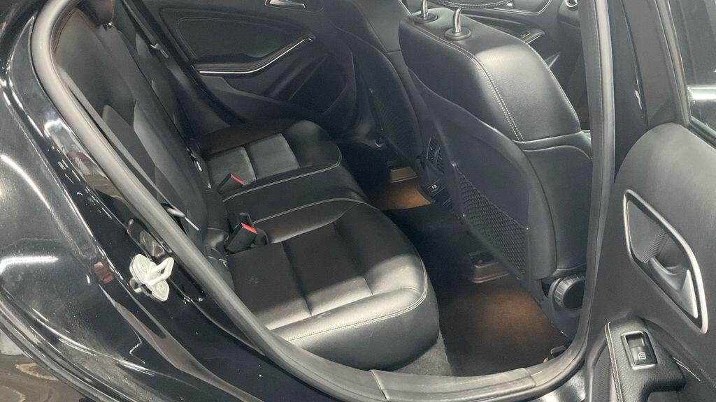 Used Mercedes-Benz A-Class 2016 for sale - 77411840: Photo 8