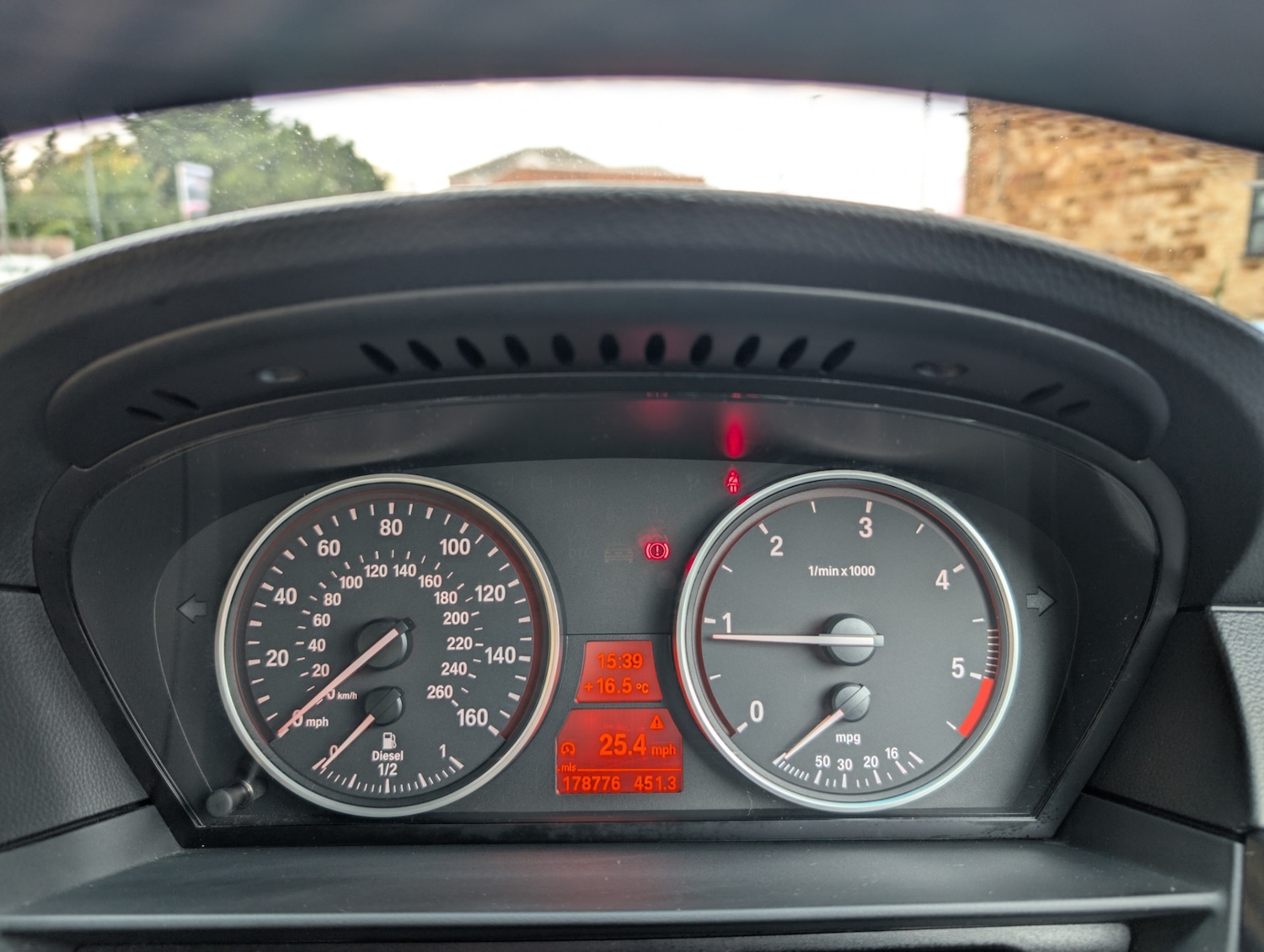 Used BMW 5 Series 2010 for sale - 76212135: Photo 5