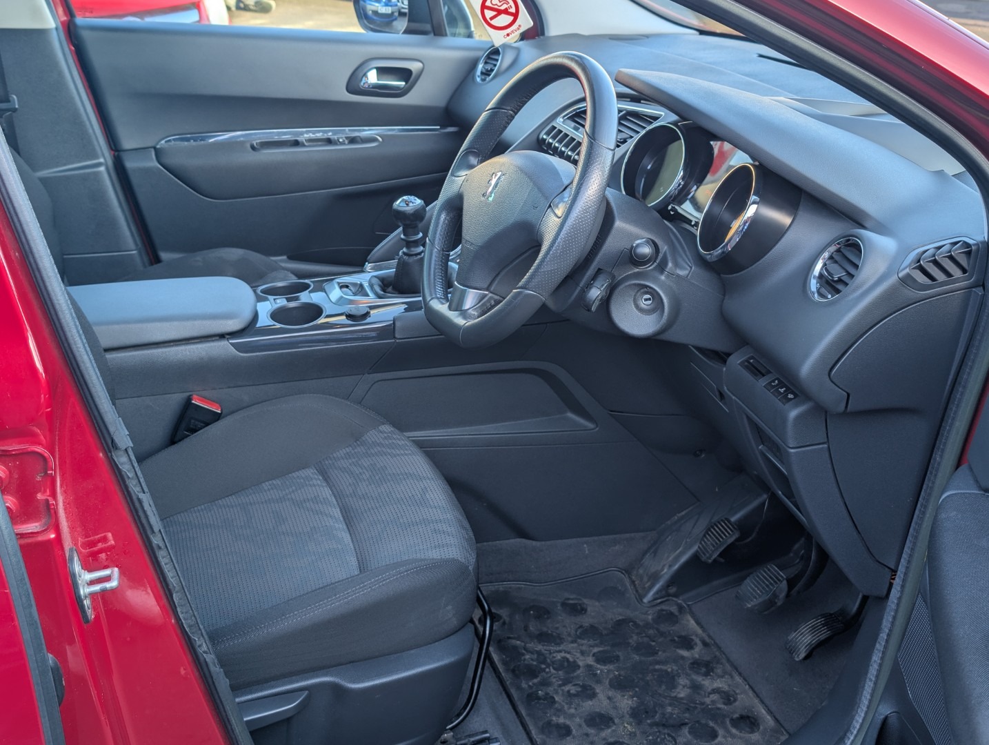 Used Peugeot 3008 2011 for sale - 77355097: Photo 8