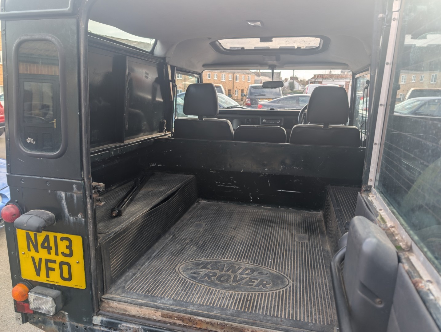 Used Land Rover Defender 90 1995 for sale - 77640231: Photo 15