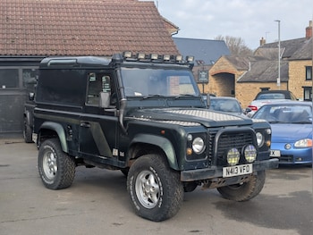 Used Land Rover Defender 90 1995 for sale - 77640231: Photo
