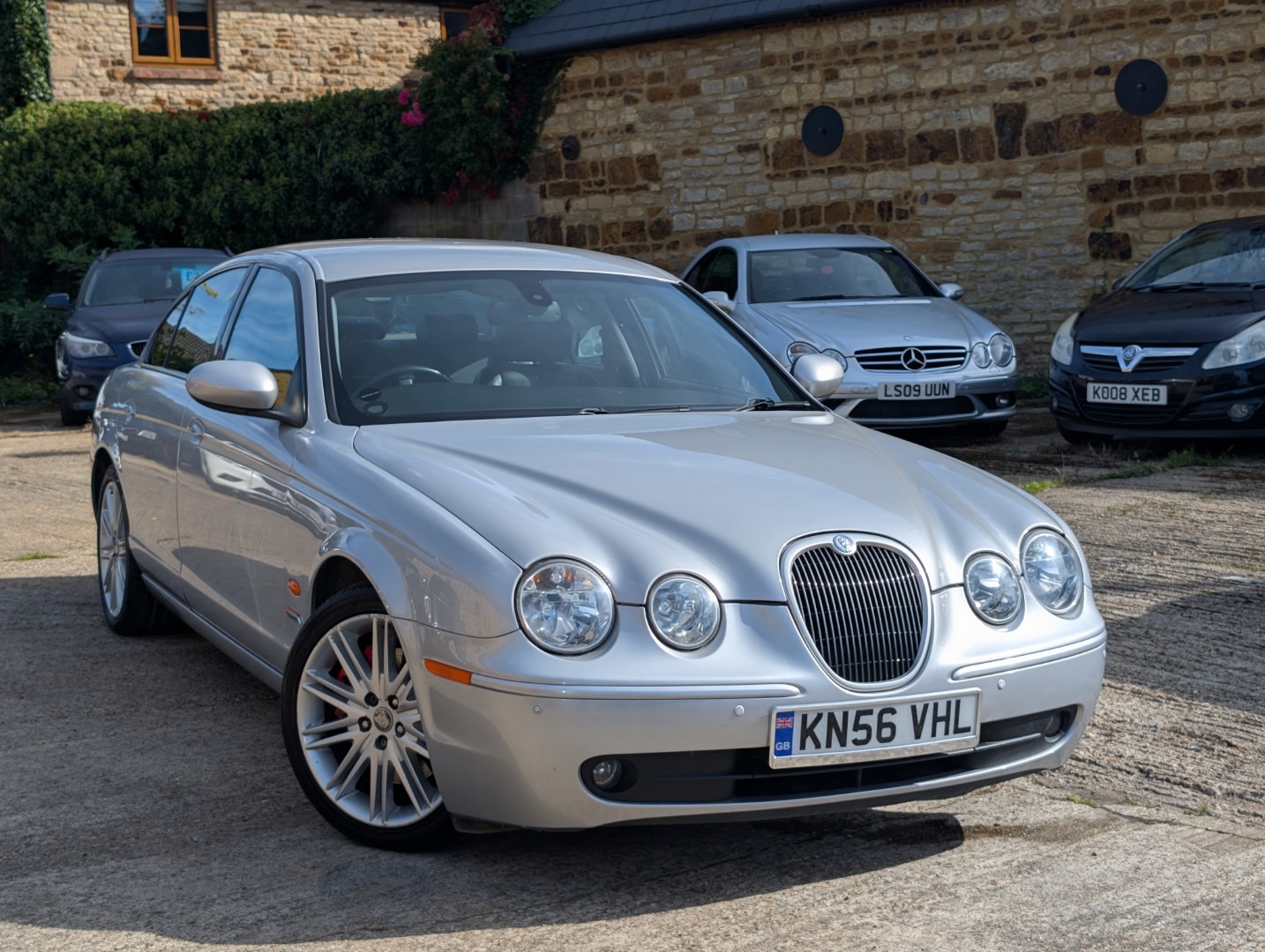 Used Jaguar S-Type 2006 for sale - 76480167: Photo 2